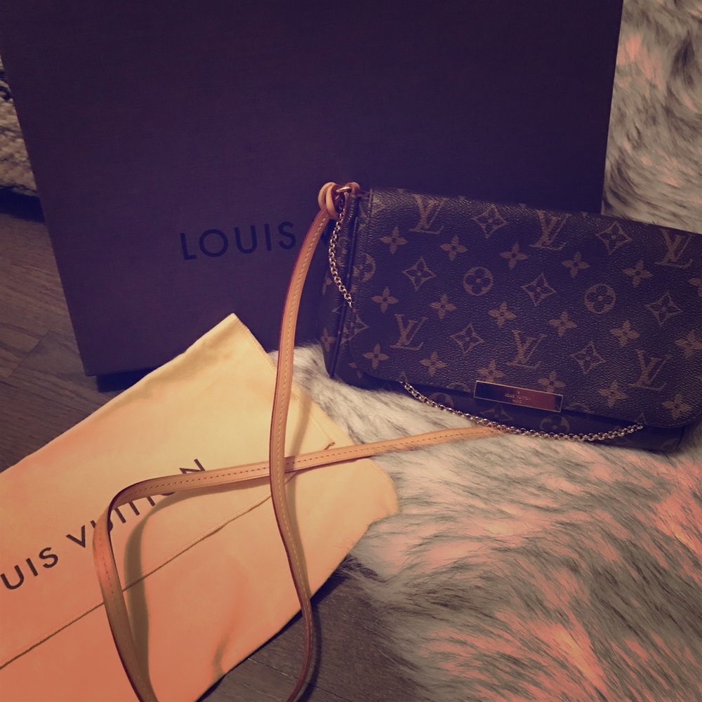 Authentic Louis Vuitton favorite MM monogram